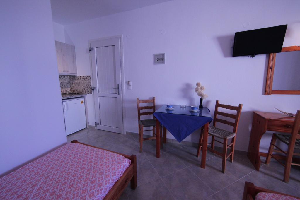 Studios Vagos 1 Άγιος Προκόπιος Εξωτερικό φωτογραφία